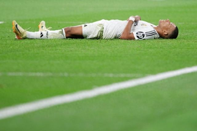 罗欣棫展现中国女篮精气神（罗欣棫彰显中国女篮拼搏精神）