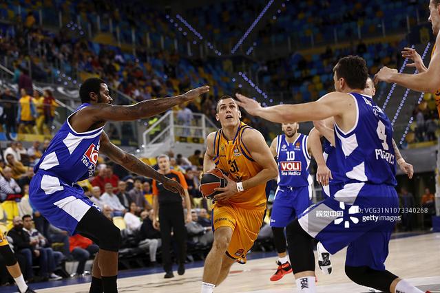 💛🖤相伴三年半，多特蒙德已宛若故乡🎤迈尔谈及续约：（💛🖤携手三年半，多特已成第二故乡｜迈尔畅谈续约）