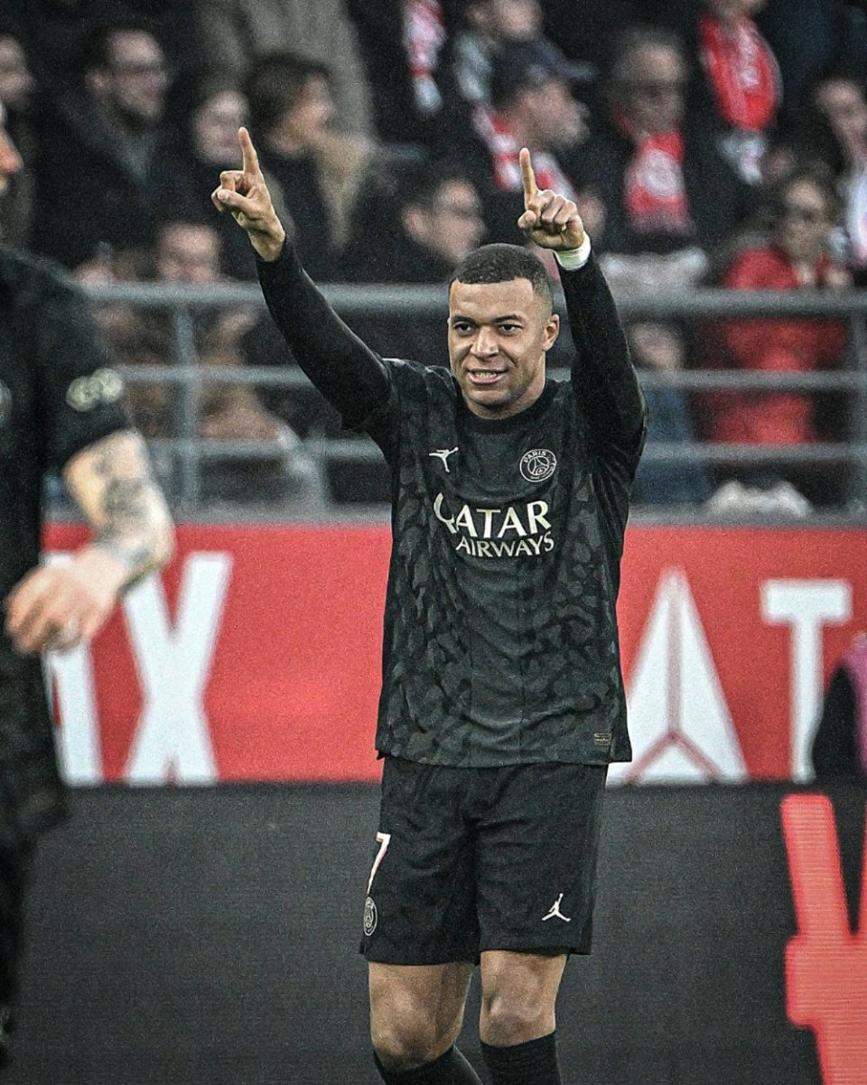 意大利杯尤文2-0乌迪内斯晋级，乔纳森-戴维、洛卡特利建功（意杯：尤文2-0击败乌迪内斯晋级，乔纳森-戴维与洛卡特利破门）