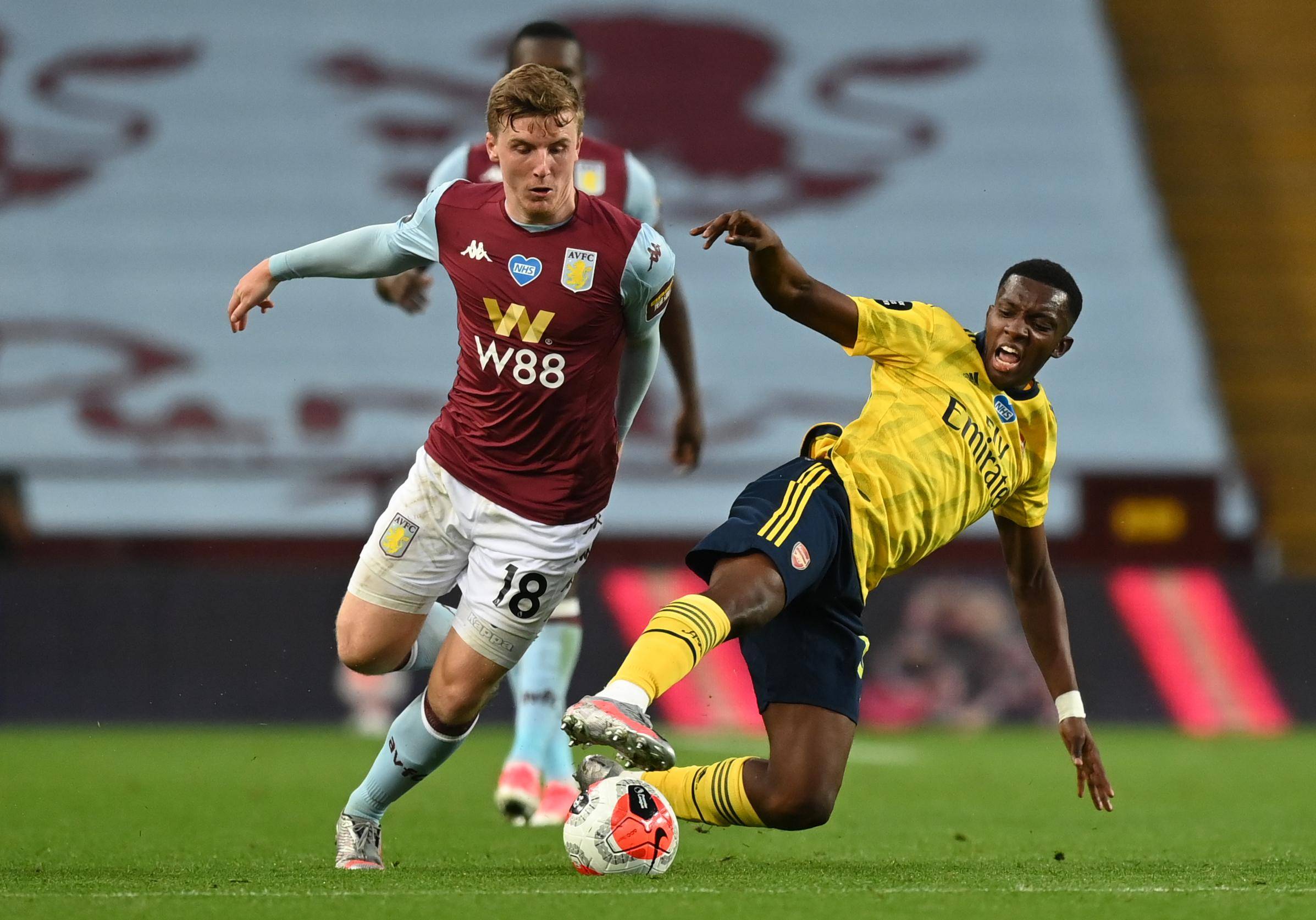 足协官方：征集2026赛季足协杯资格赛承办地，比赛1月举行（足协发布公告：面向全国征集2026赛季足协杯资格赛承办地，比赛定于1月进行）