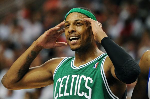 极致弯刀！孙兴慜完美任意球攻入国家队生涯第54球（神级弧线！孙兴慜任意球破门斩获国家队第54球）