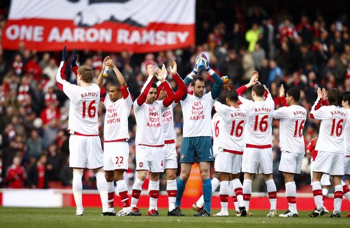 欧冠生死战！皇马后防线告急 阿隆索迎来最关键一战（欧冠生死局将至：皇马防线拉响警报，阿隆索迎关键一役）