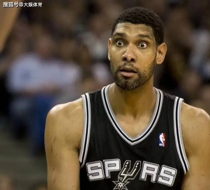 哈兰德：我和梅罗完全不在同一水平，没人能接近他们两人（哈兰德：我与梅西C罗不在一个层次，无人能达到他们的高度）