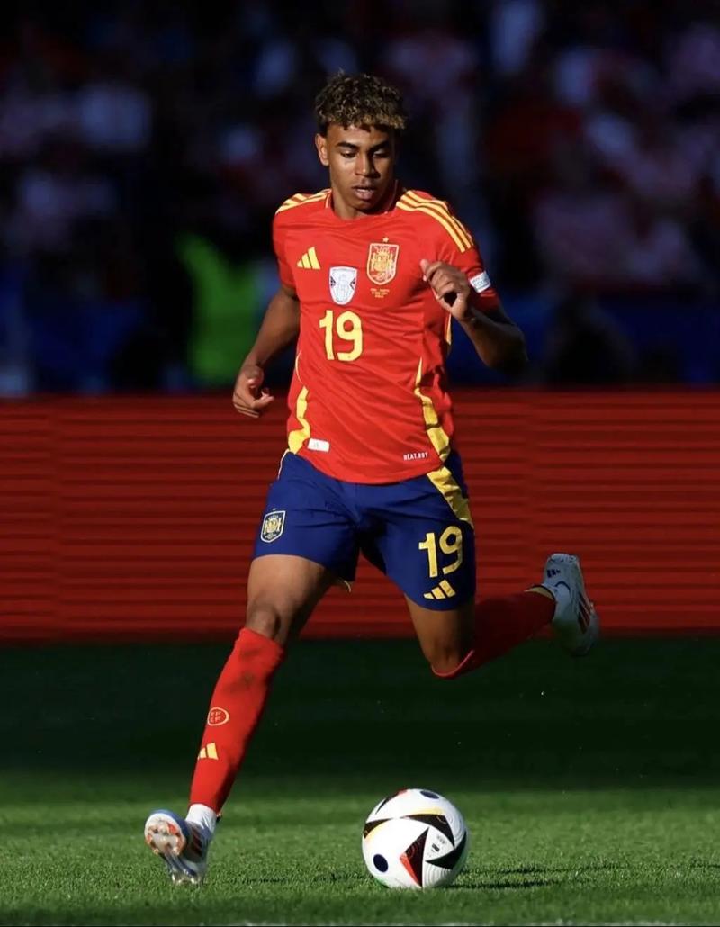 官方：美国明年3月与比利时、葡萄牙踢友谊赛，6月踢德国（官宣：美国队明年3月约战比利时与葡萄牙，6月对阵德国）