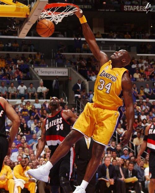 爆冷！凯尔特人138-129击败魔术，霍华德空砍30分难救主（冷门！凯尔特人138-129力擒魔术，霍华德轰30分仍难挽败局）