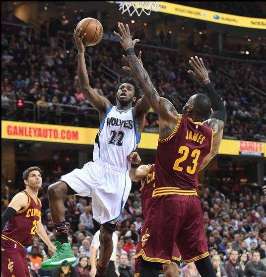 公牛不敌步行者遭遇三连败，赛季开局5胜0负但随后仅4胜10负（公牛不敌步行者吞三连败，开局5连胜后仅4胜10负）