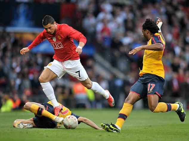 英超：阿森纳主场3-1大胜莱斯特城（英超：阿森纳主场3比1力克莱斯特城）