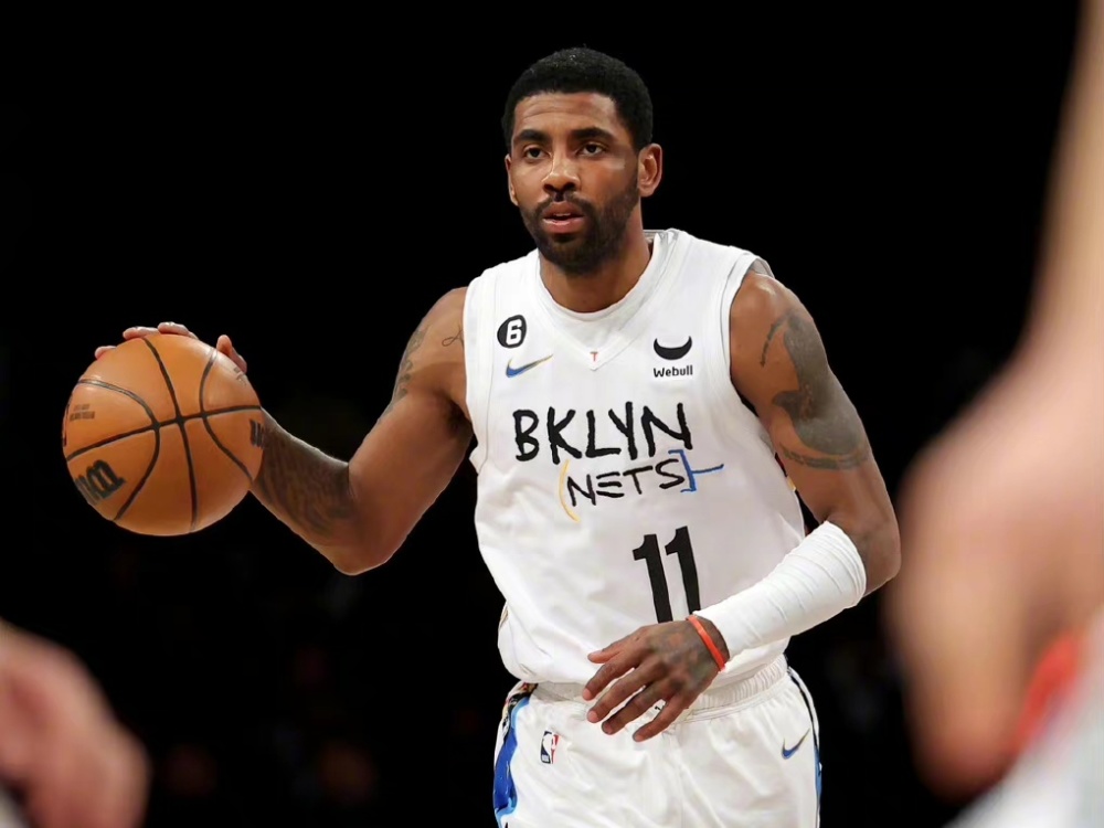 罗林斯32分6板14助 NBA雄鹿114-123不敌76人 马克西54分（马克西砍54分，罗林斯32+6+14；76人123-114力克雄鹿）