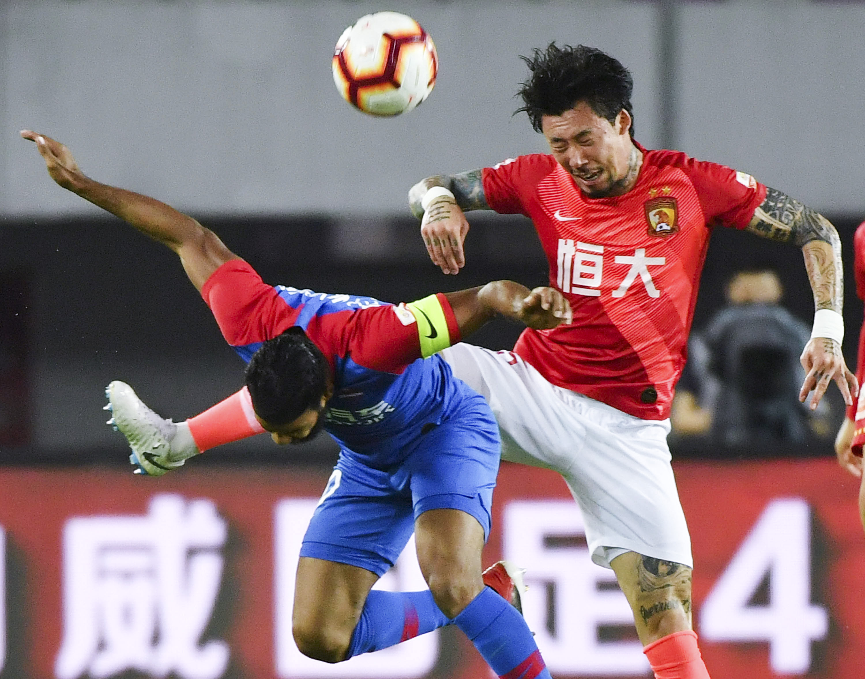 格拉斯纳：奥利塞不爱夸夸其谈，他向来用球场上的表现说话（格拉斯纳：奥利塞少说多做，用球场表现发声）