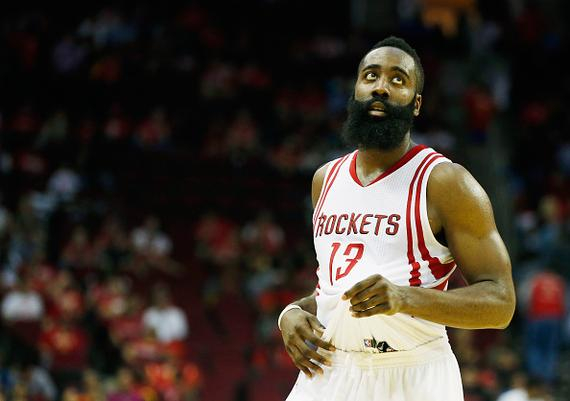 杰伦·布朗本赛季场均得分来到29，队史上仅次于塔图姆和伯德（杰伦·布朗本季场均29分，队史仅逊塔图姆与伯德）