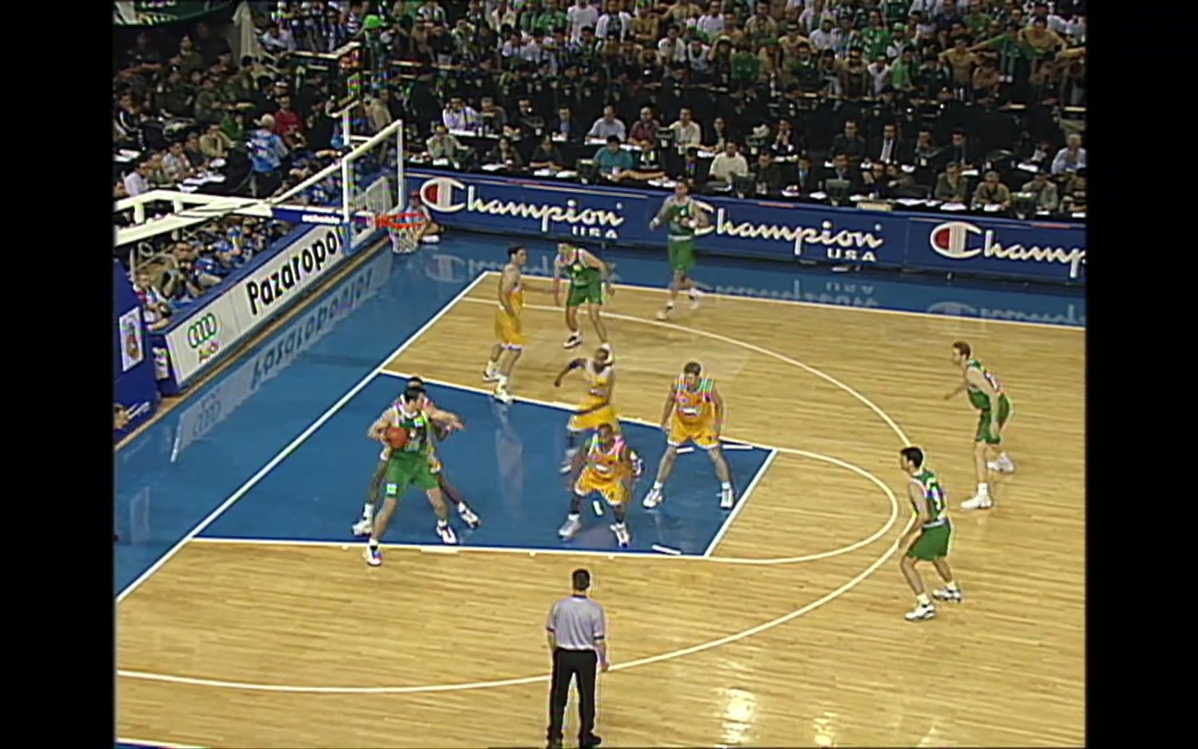 亚历山大阿诺德重回安菲尔德被狂嘘你怎么看？（亚历山大阿诺德重返安菲尔德遭满场嘘声，该如何解读？）