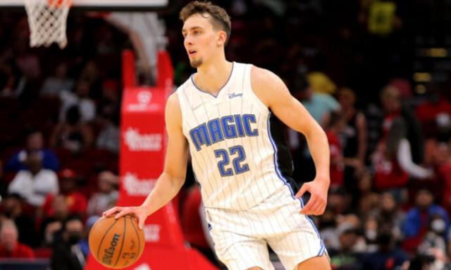 而足球也将 而足球也将